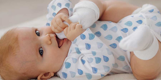 Guide to Buying Newborn Clothes for Different Seasons